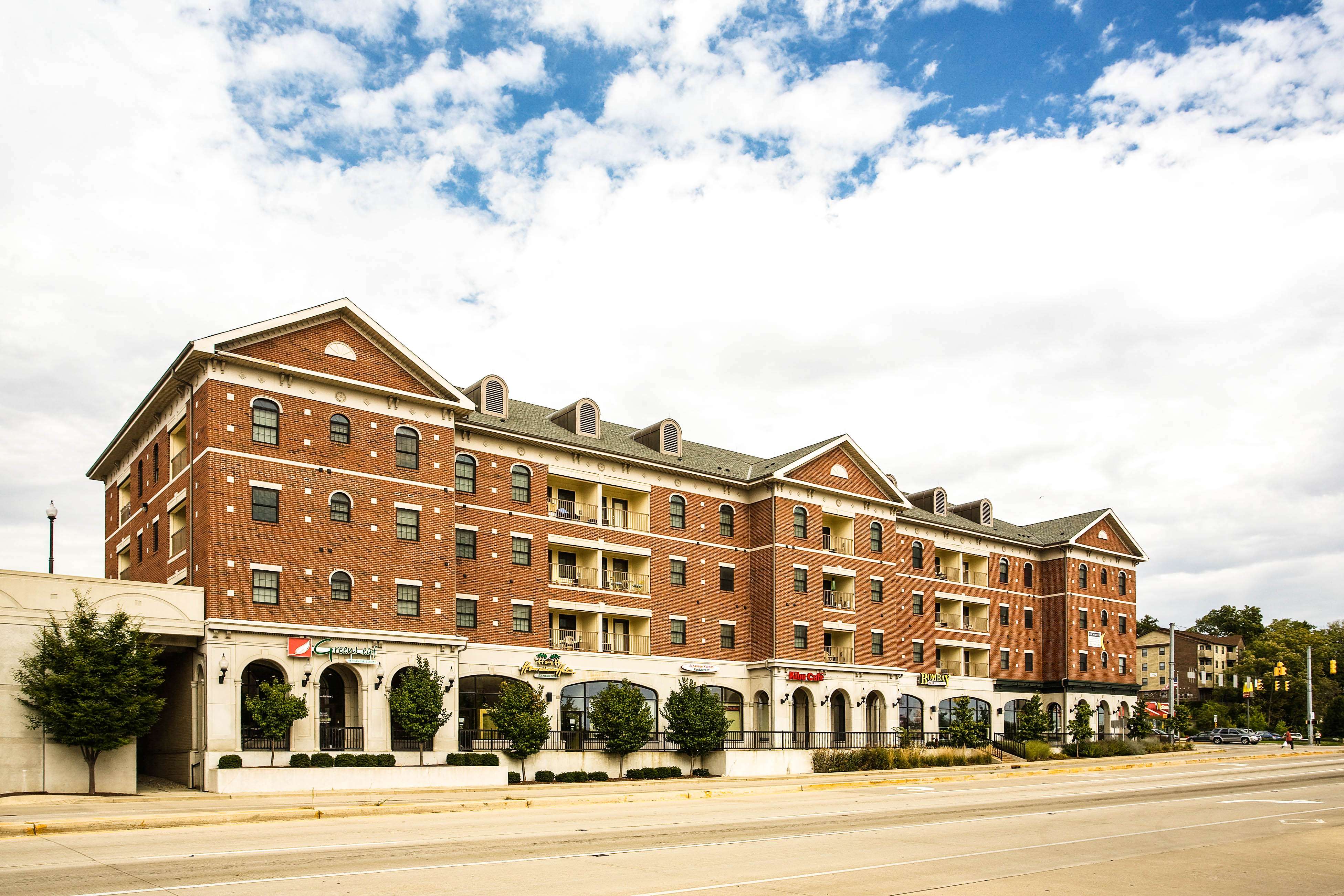 find-apartments/State-Street-Towers/111-S.-River-Road-West-Lafayette/991